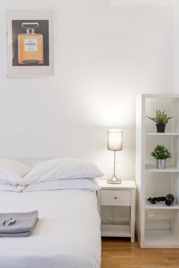 Soho & Covent Garden Apartment, Sleeps 3 ロンドン エクステリア 写真