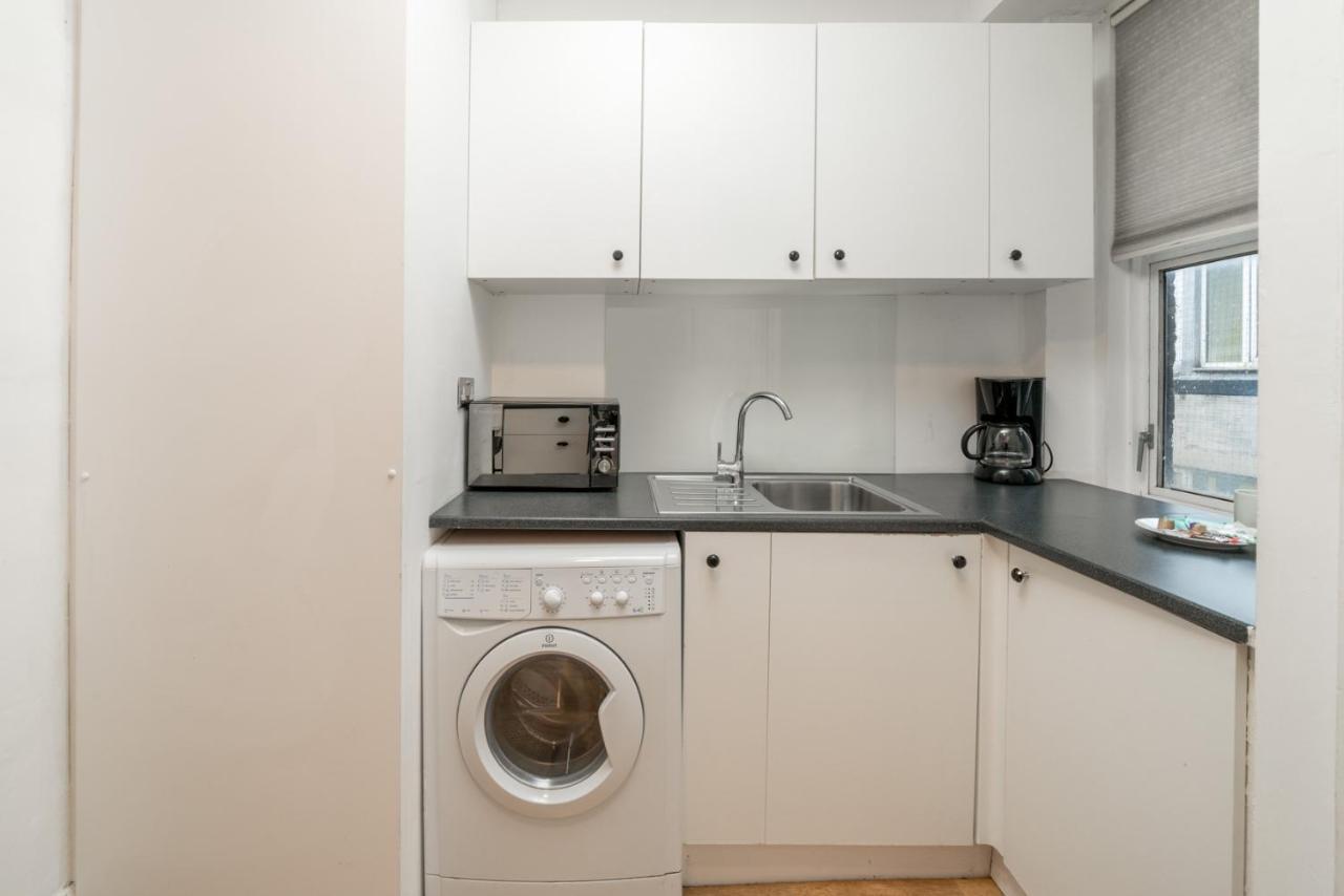 Soho & Covent Garden Apartment, Sleeps 3 ロンドン エクステリア 写真